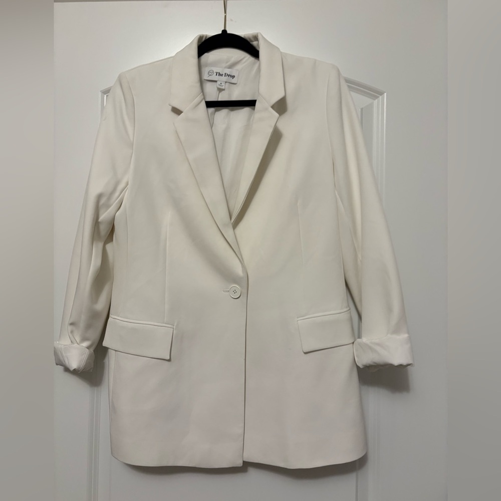 Elegant White Blazer by
